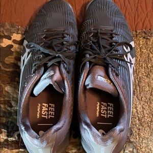 New ASICS Feel fast. (TENNIS SHOES)